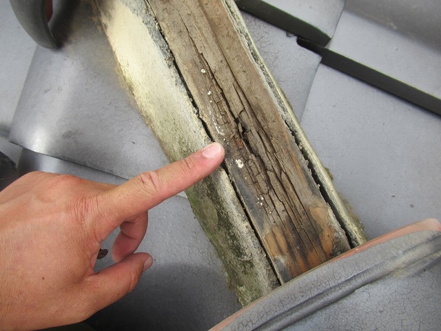 市川三郷町　瓦屋根工事